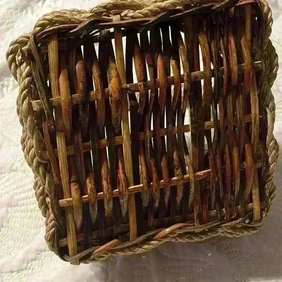 Vintage gathering basket - Picture 3 of 4